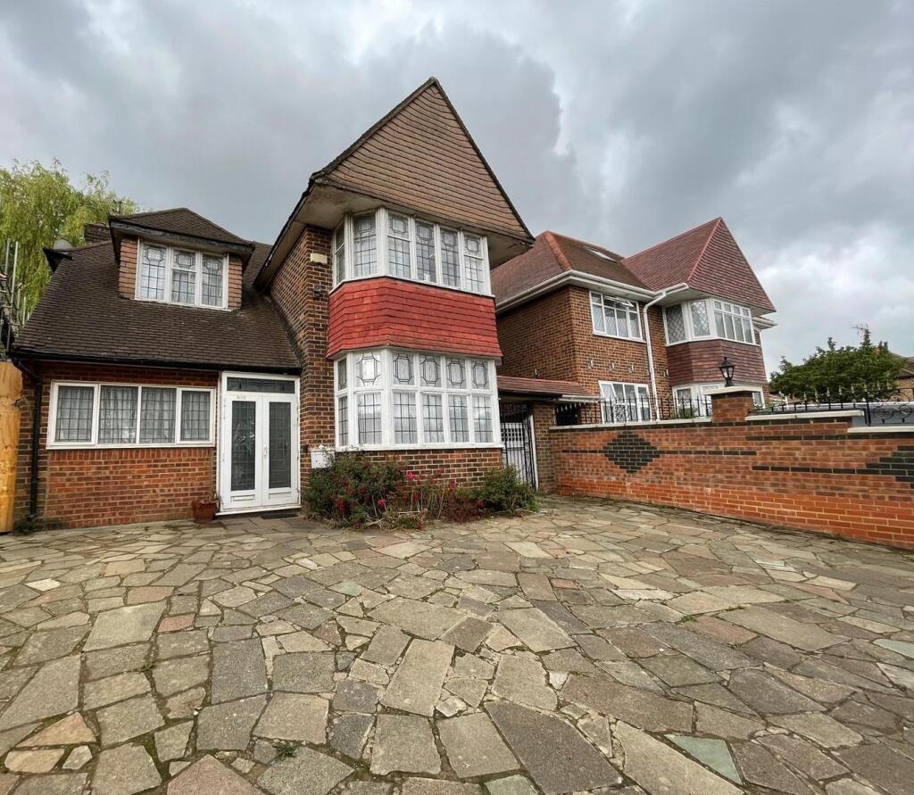 Main image of property: Salmon Street, NW9 , NW9
