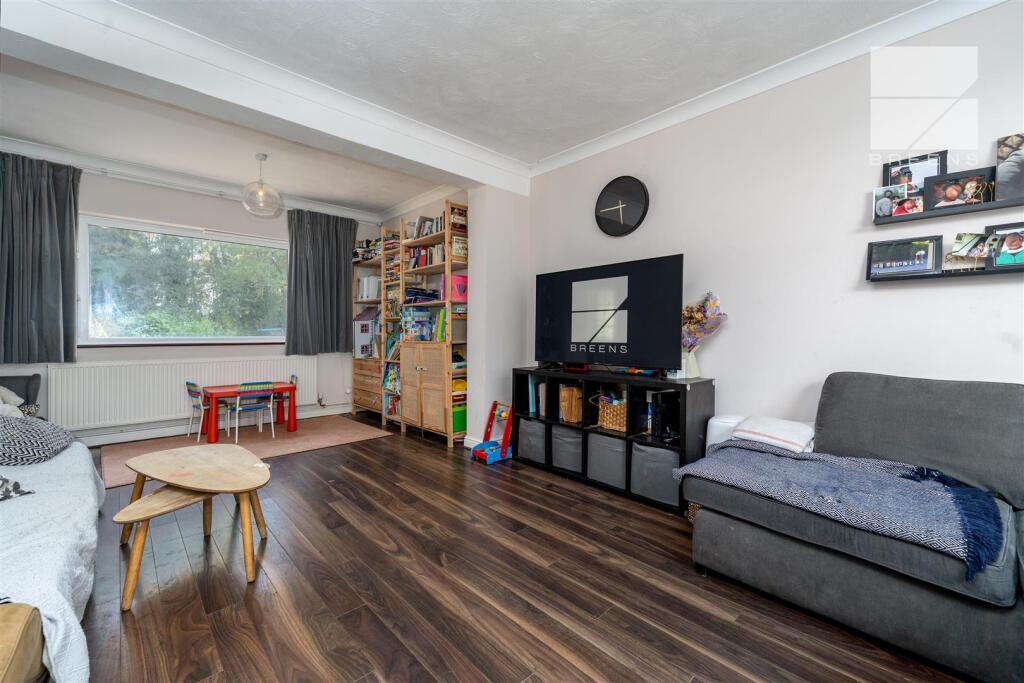 Main image of property: Cavendish Road, Highams Park