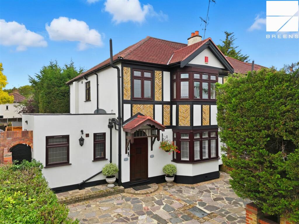 Main image of property: Larkshall Road, London