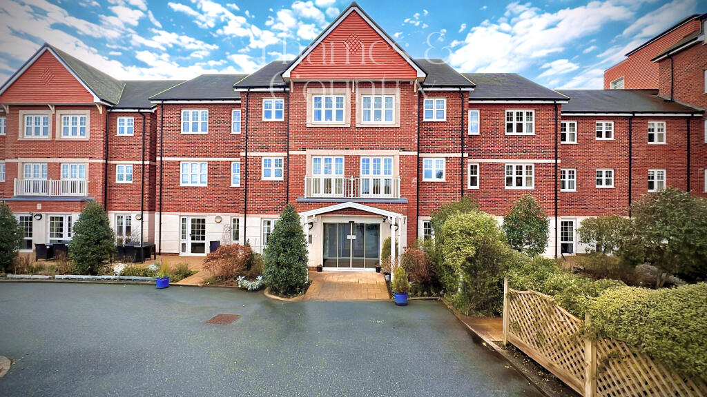Main image of property: Swift House, Luxury 2 Bedroom Retirement Flat, with Parking 1 St. Lukes Road, Maidenhead,