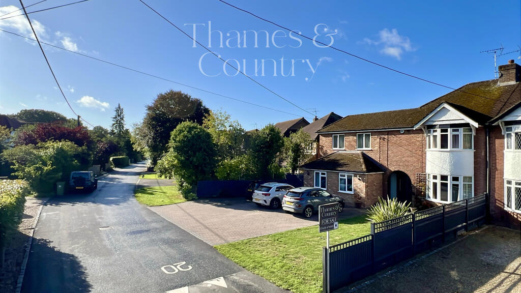 Main image of property: Private Road -Fennels Way, Flackwell Heath, 4 BR - SELF CONTAINED ANNEX