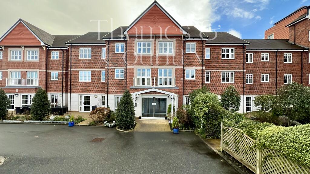 Main image of property: 3-YEARS SERVICE CHARGES INCLUDED - Swift House, 1 St. Lukes Road, Maidenhead
