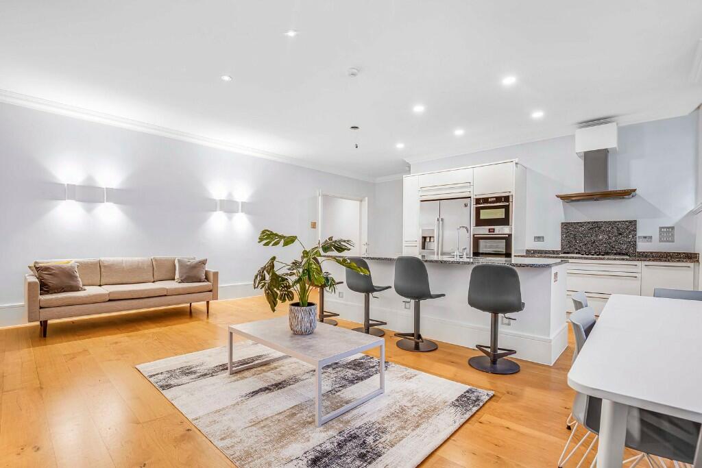 Main image of property: Devonshire Place, London, W1G