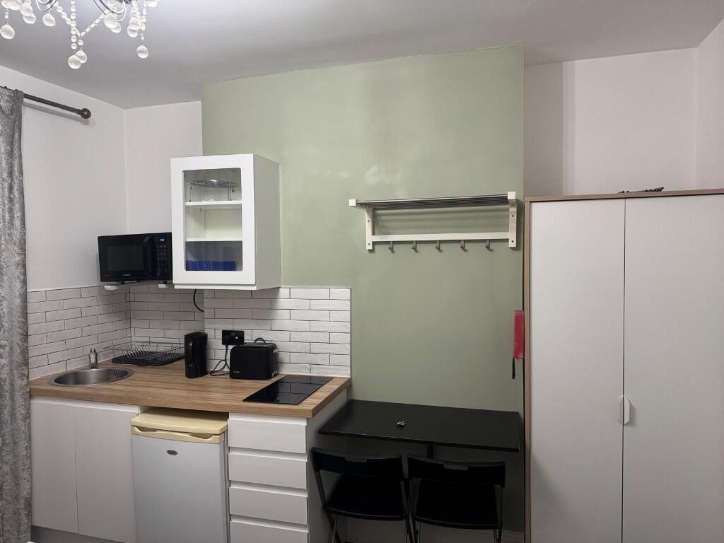 Main image of property: 27 Upper North Street, BN1 3FG