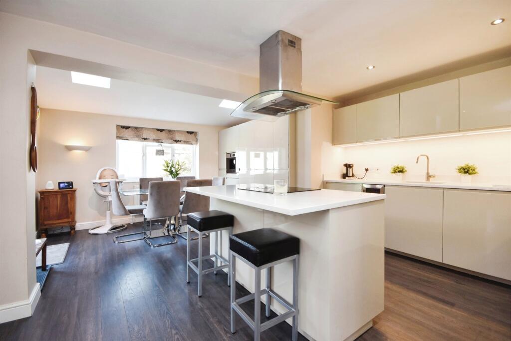 Additional property image - Cannon Leys, Galleywood, Chelmsford