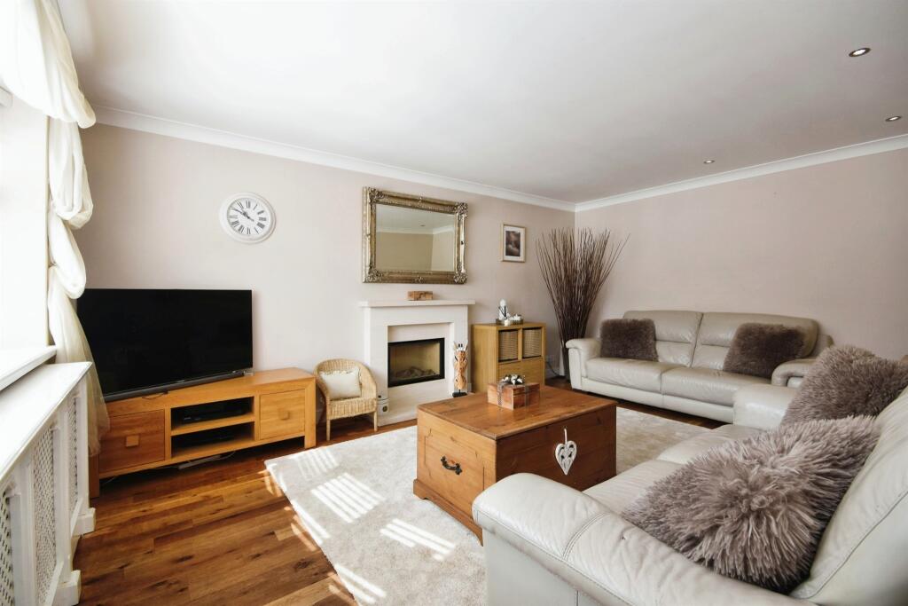 Additional property image - Cannon Leys, Galleywood, Chelmsford