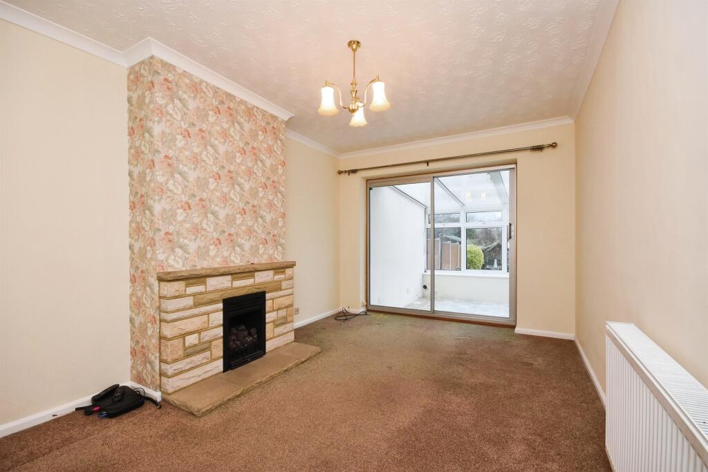 Additional property image - Paschal Way, Great Baddow, Chelmsford