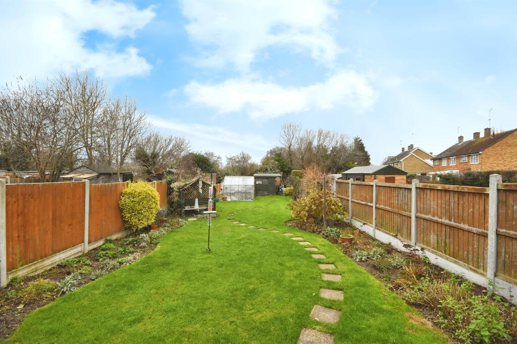 Additional property image - Paschal Way, Great Baddow, Chelmsford