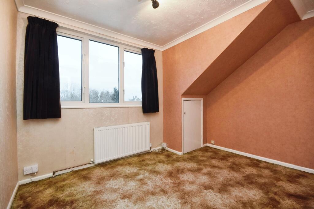Additional property image - Paschal Way, Great Baddow, Chelmsford