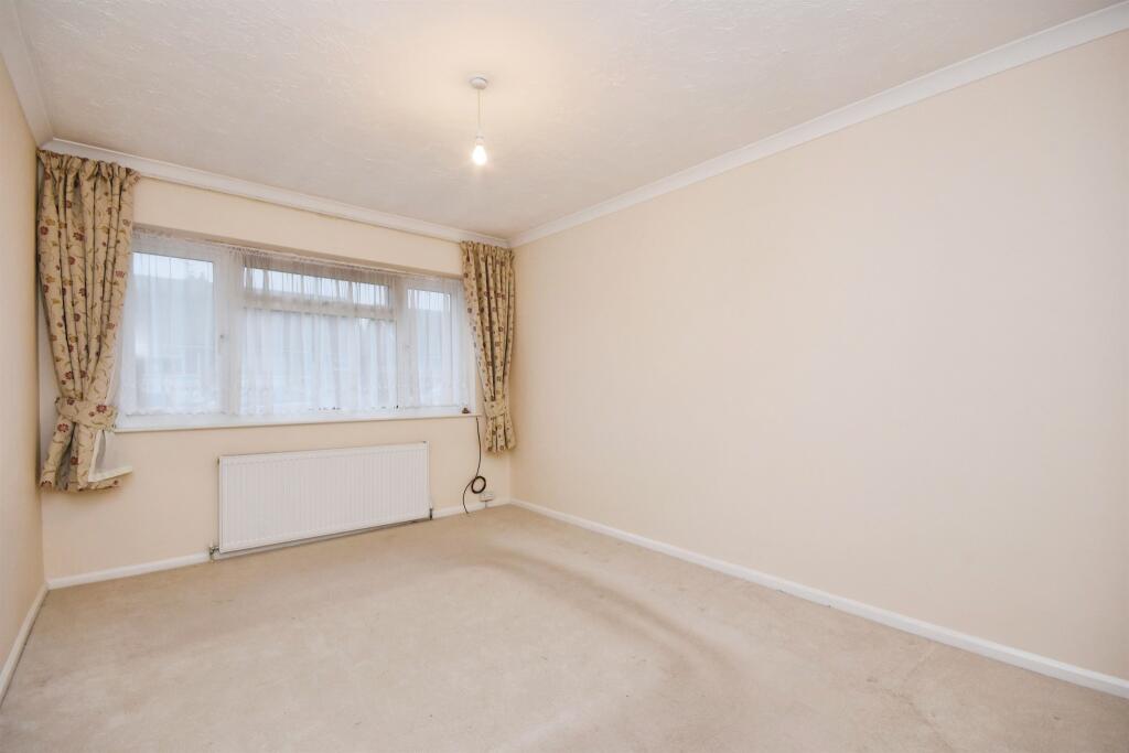 Additional property image - Paschal Way, Great Baddow, Chelmsford