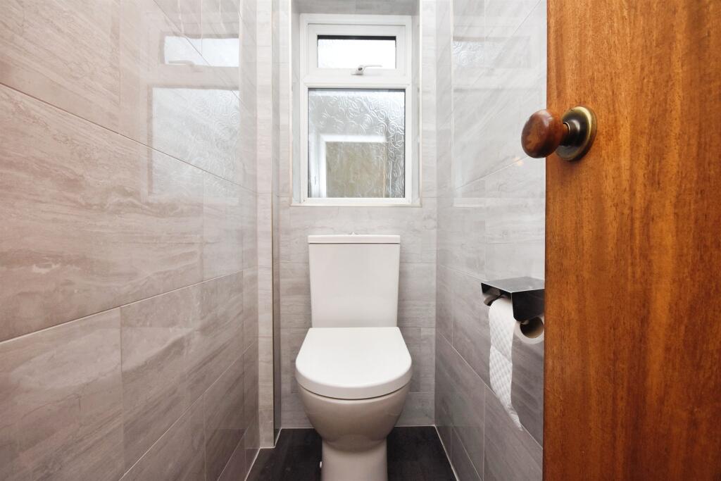 Additional property image - Paschal Way, Great Baddow, Chelmsford