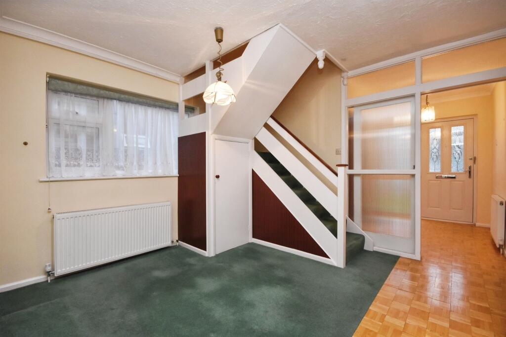 Additional property image - Paschal Way, Great Baddow, Chelmsford