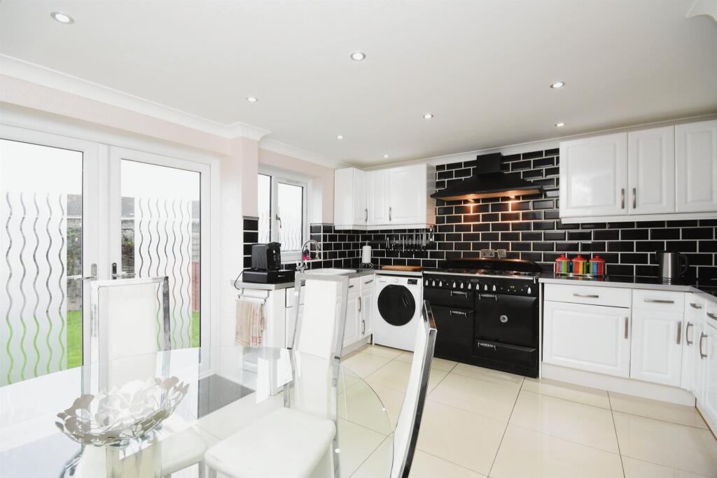 Additional property image - Firecrest Road, Tile Kiln, CHELMSFORD