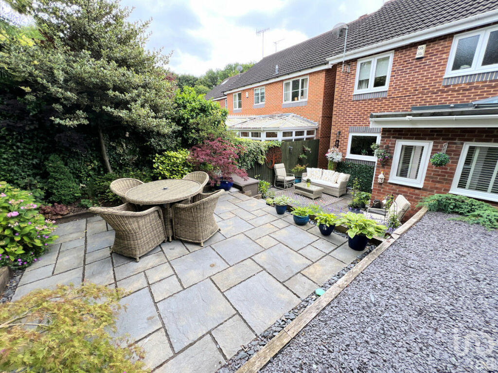 Additional property image - Bishops Walk, Cradley Heath, B64