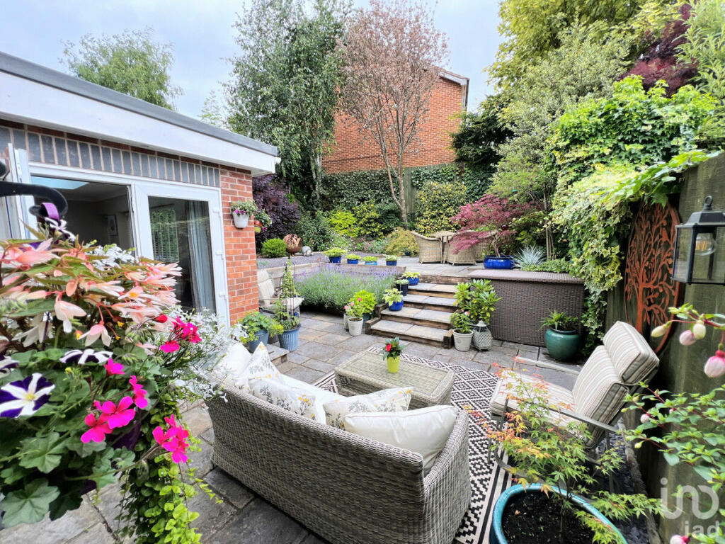 Additional property image - Bishops Walk, Cradley Heath, B64