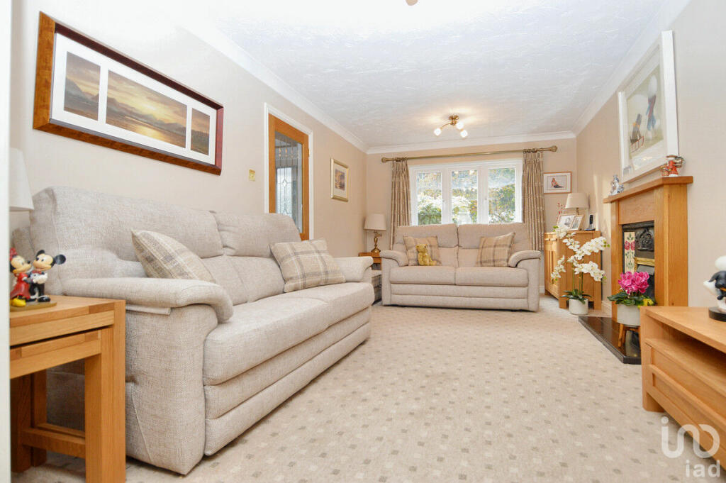 Additional property image - Bishops Walk, Cradley Heath, B64