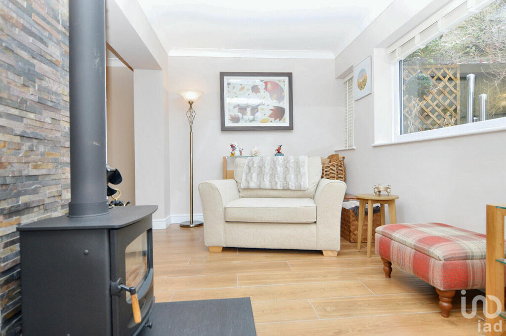 Additional property image - Bishops Walk, Cradley Heath, B64
