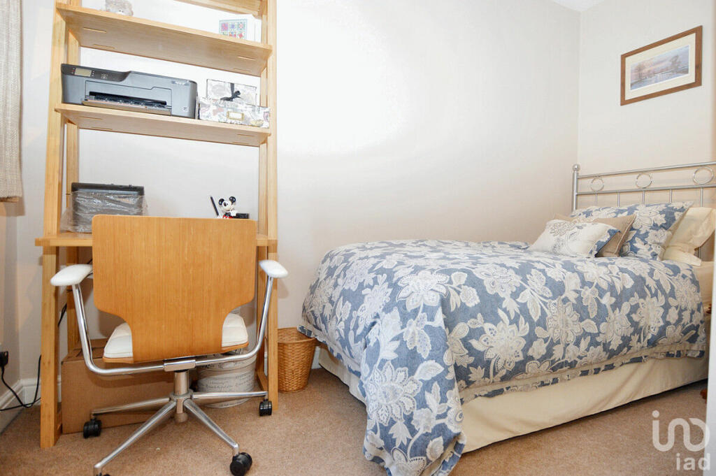 Additional property image - Bishops Walk, Cradley Heath, B64