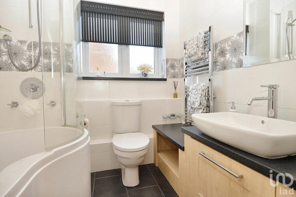 Additional property image - Bishops Walk, Cradley Heath, B64