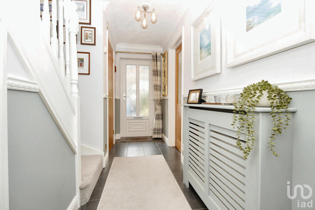 Additional property image - Bishops Walk, Cradley Heath, B64