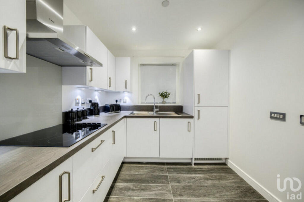 Additional property image - Victoria Crescent, Solihull, B90