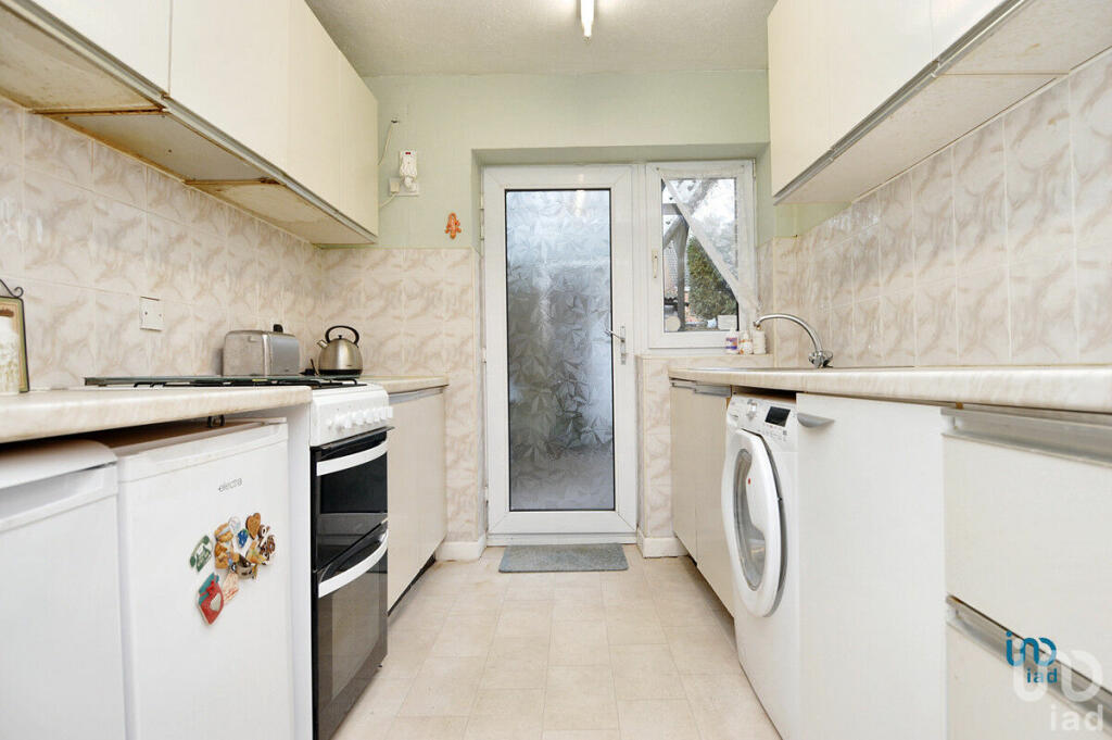 Additional property image - Yarningale Road, Coventry, CV3