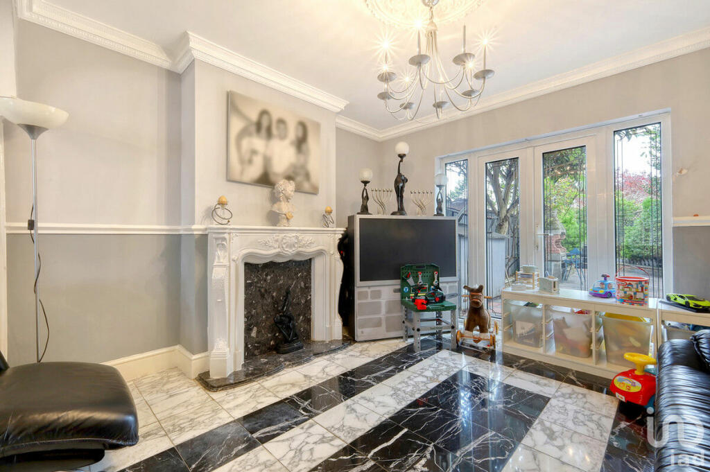 Additional property image - Normanhurst Avenue, Bexleyheath, DA7
