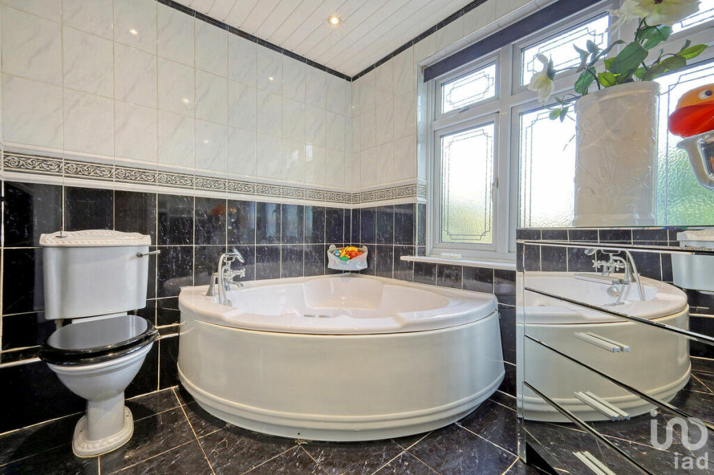 Property image - Normanhurst Avenue, Bexleyheath, DA7