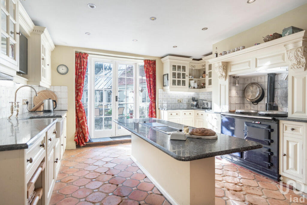 Additional property image - London Road, Bishop's Stortford, CM23