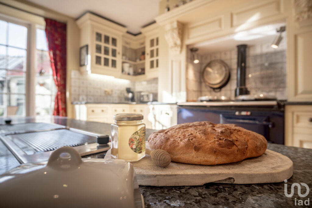 Additional property image - London Road, Bishop's Stortford, CM23