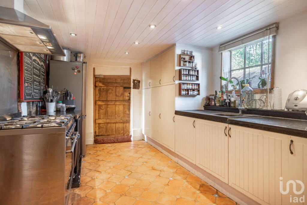 Additional property image - London Road, Bishop's Stortford, CM23
