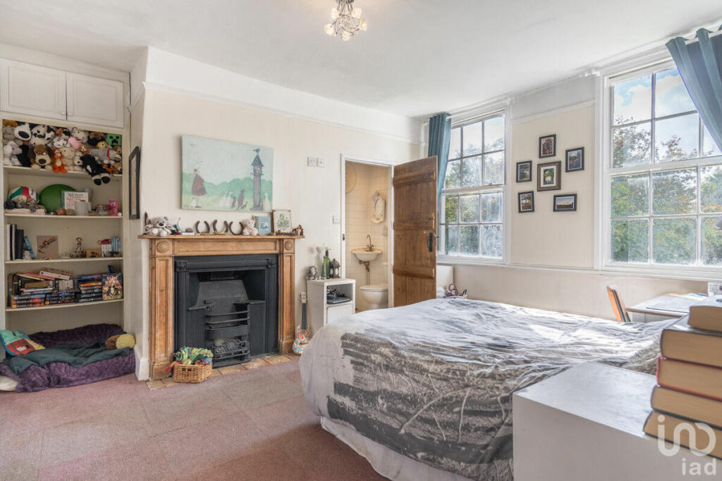 Additional property image - London Road, Bishop's Stortford, CM23