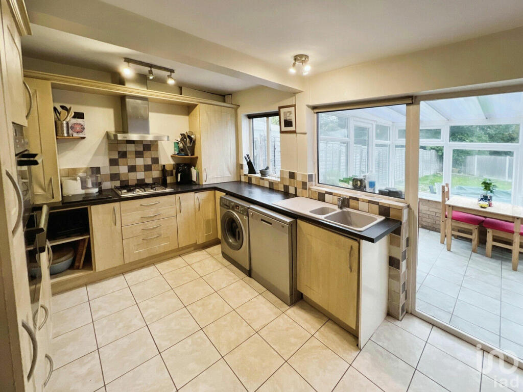 Additional property image - Picton Grove, Birmingham, B13