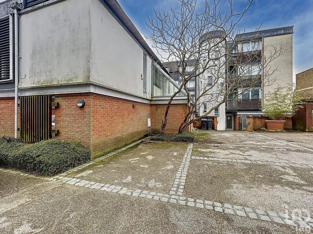 Additional property image - Allis Mews, Harlow, CM17