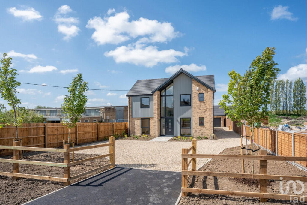 Additional property image - Mereside Soham, Ely, CB7
