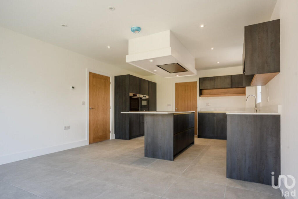 Additional property image - Mereside Soham, Ely, CB7