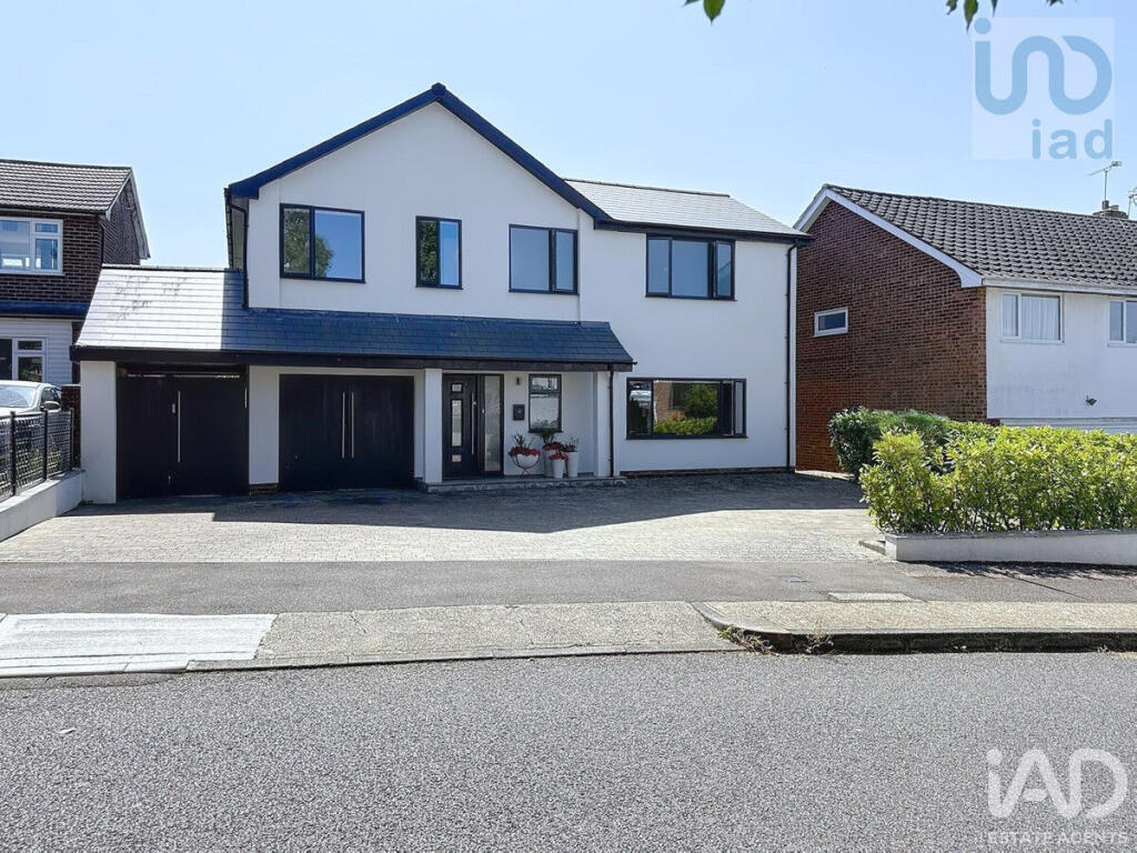 Main image of property: Hilly Field, Harlow, CM18