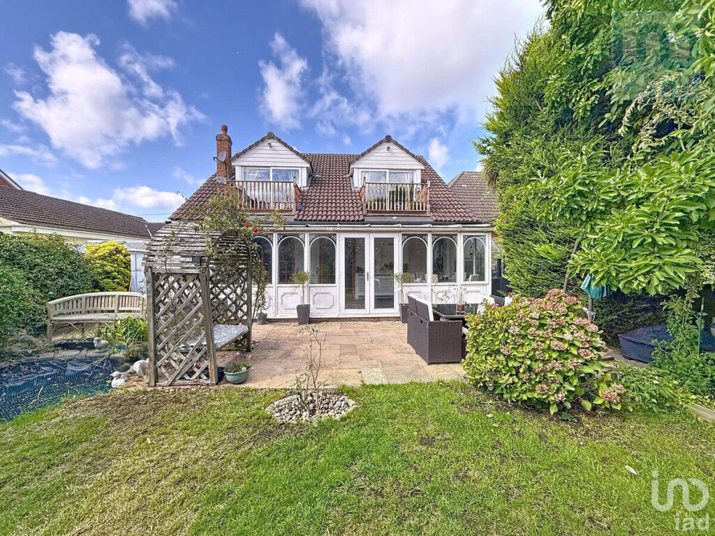 Main image of property: Eldon Road, Hoddesdon, EN11