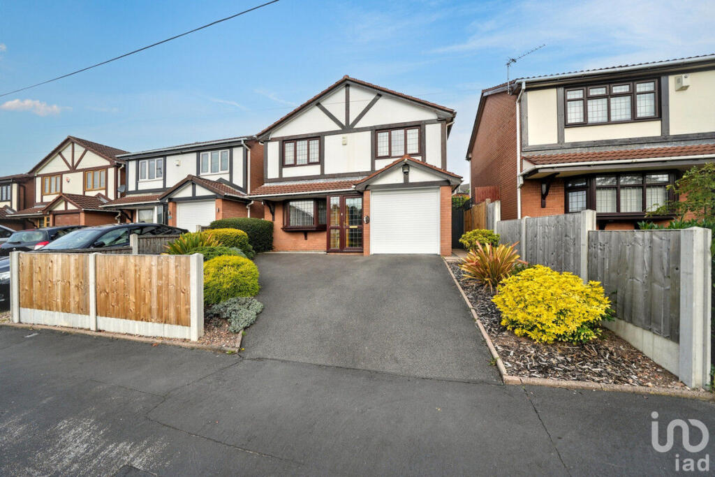 Main image of property: Farmhouse Road, Willenhall, WV12