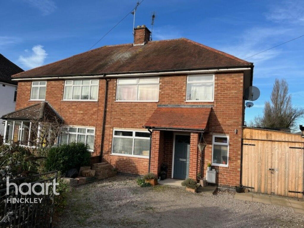 3 bedroom semidetached house for sale in Cowper Road, Burbage, LE10