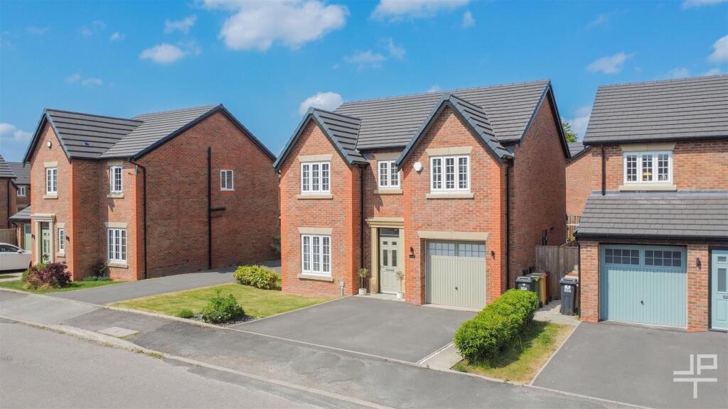Main image of property: Watergate Close, Westhoughton, Bolton, BL5 3JJ