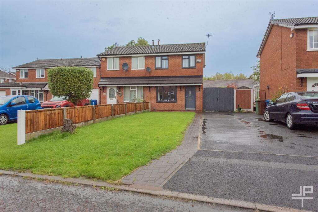 Main image of property: Beech Road, Golborne, Warrington, WA3 3DE