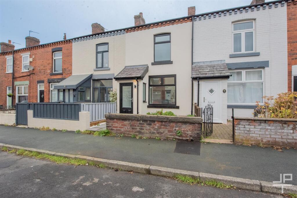 Main image of property: Catherine Street East, Horwich, Bolton, BL6 7JZ