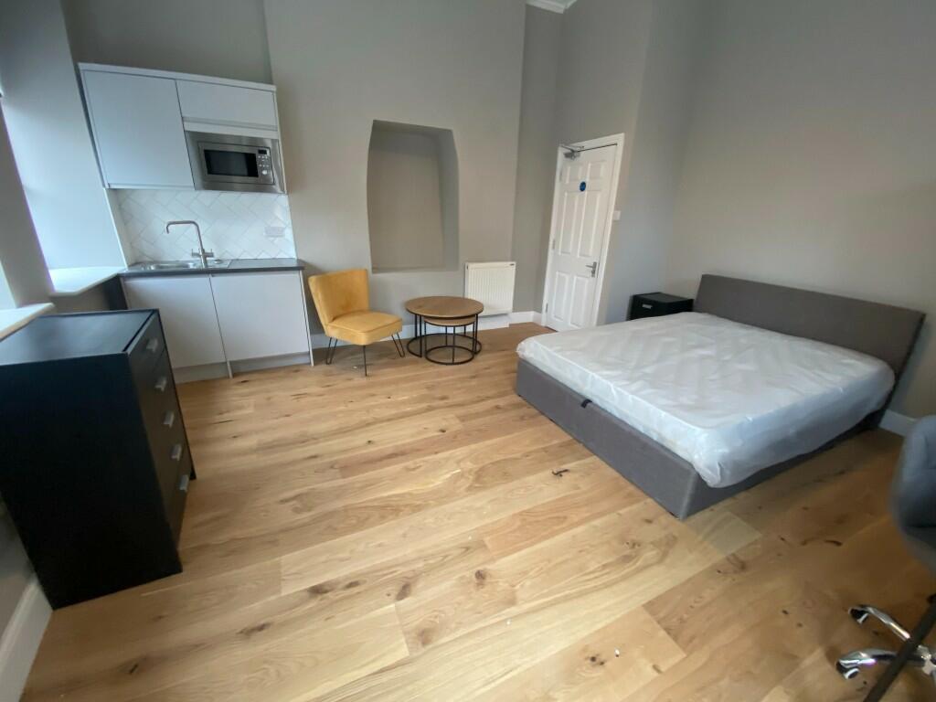 Additional property image - Monmouth Place Bath, Somerset, BA1