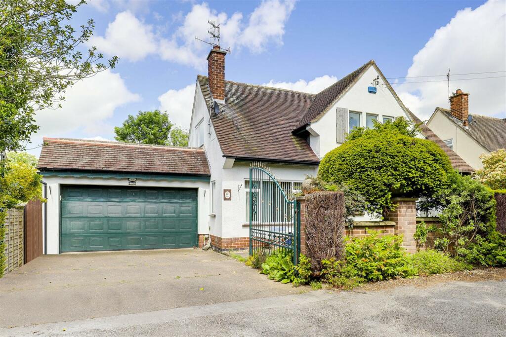 3 bedroom detached house for sale in Woodthorpe Drive, Woodthorpe