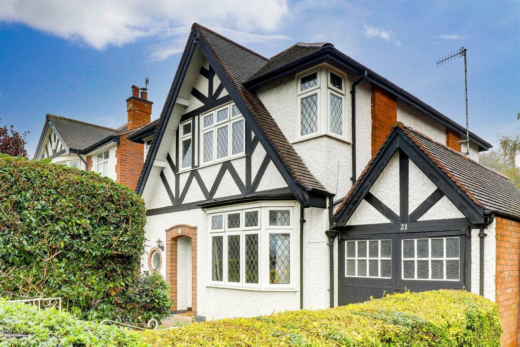 3 bedroom detached house for sale in Arno Vale Road, Woodthorpe