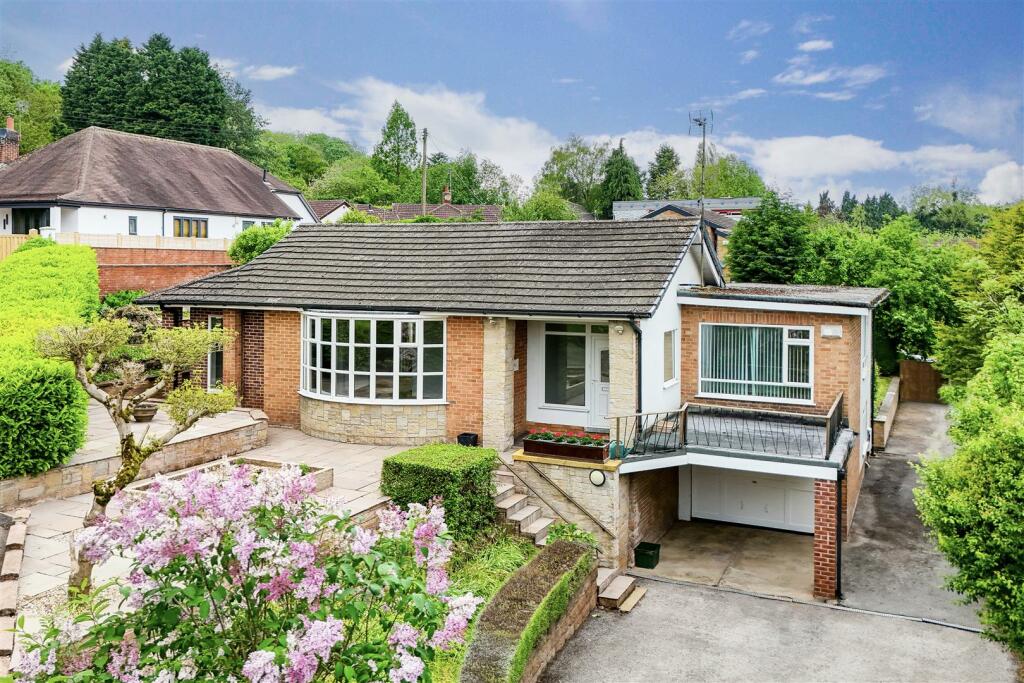 3 bedroom detached bungalow for sale in Lambley Lane, Burton Joyce, Nottinghamshire, NG14 5BG, NG14