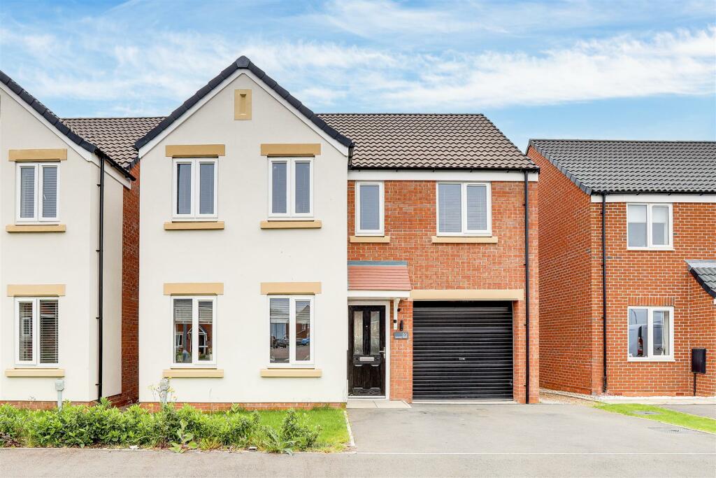 4 bedroom detached house for sale in Gadwall Road, Burton Joyce, Nottinghamshire, NG14 5JJ, NG14