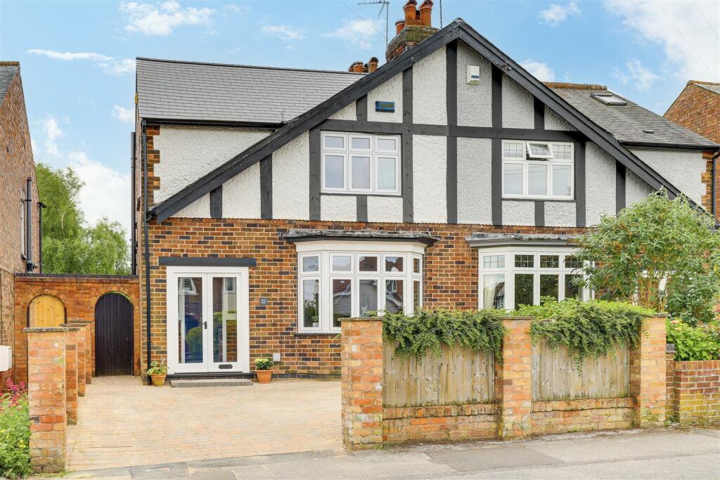 3 bedroom semidetached house for sale in Hazel Grove, Mapperley, Nottinghamshire, NG3 6DN, NG3