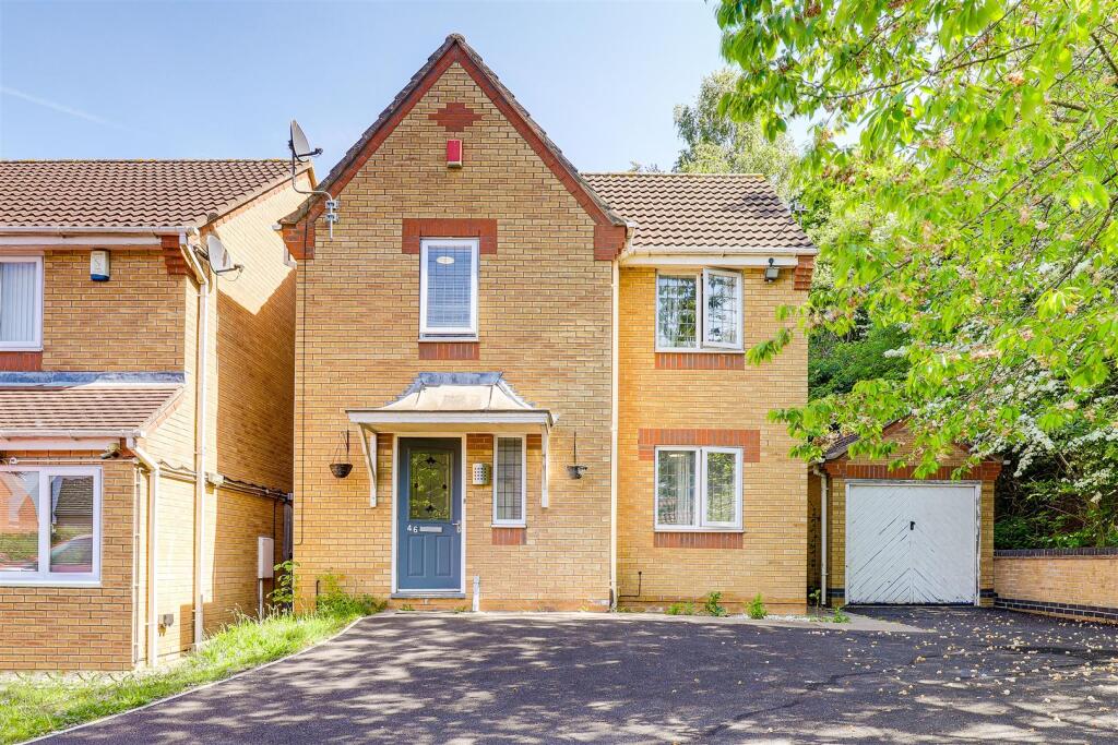 Main image of property: Claygate, Carlton, Nottinghamshire, NG3 6JX